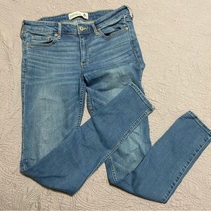 Abercrombie & Fitch Super Skinny Jeans